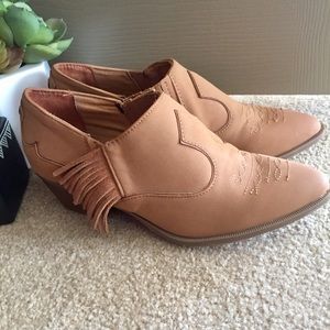 Circus by Sam Edelman Booties